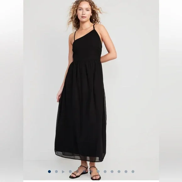 Old Navy Maxi Black Asymmetrical Top Dress Old Navy Maxi Black Asymmetrical Top Dress